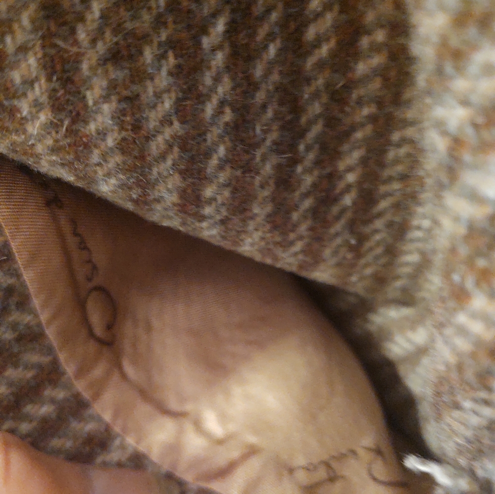 Pre loved Oscar de La Renta tweed blazer.Vintage 70's - Picture 5 of 10